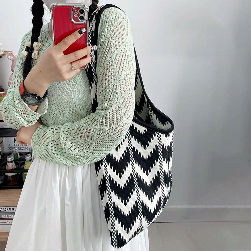 Wavy Stripe Tote For Women College Student Shoulder Bag